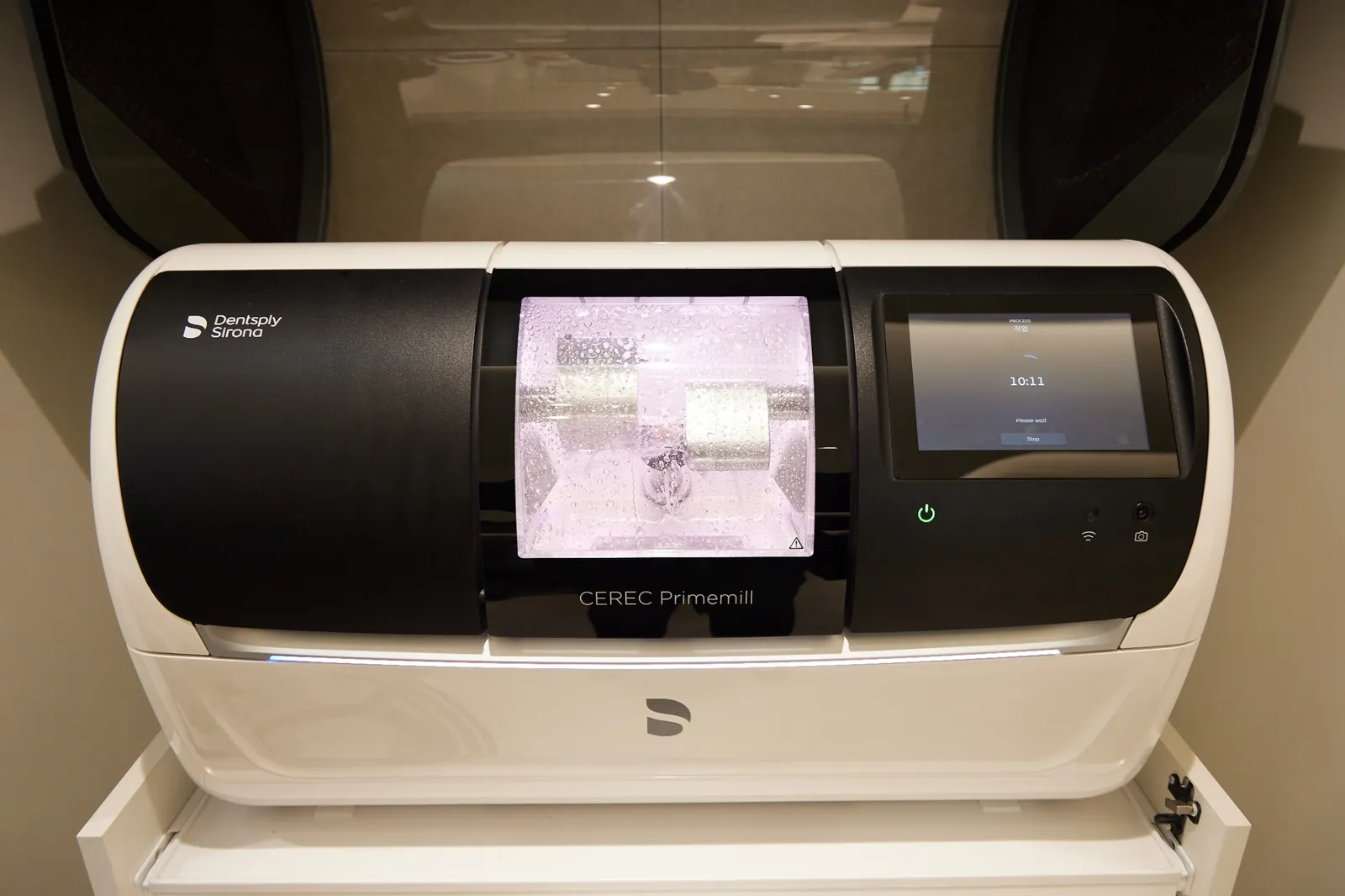 서울리멤버치과 디지털 보철 시스템 CEREC